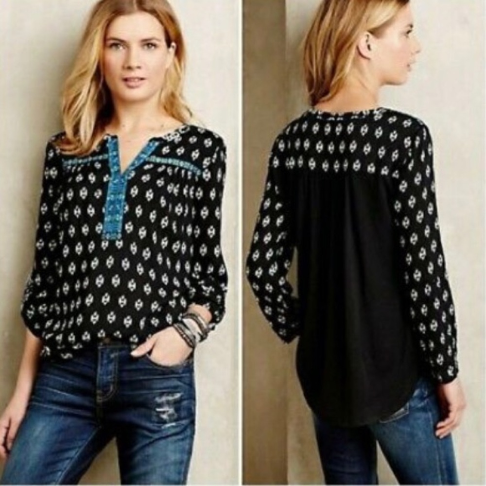 Anthropologie print w/embroiled too